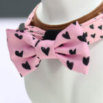 Pajarita Perro Corazones Rosa Claro Negro