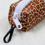 Saco para cocô de cachorro girafa