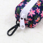 Sac à crottes de chien à motif floral bleu marine