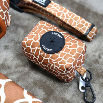 Saco para cocô de cachorro girafa