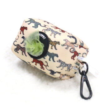 Saco para cocô de cachorro na cor leopardo