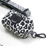 Saco para cocô de cachorro leopardo preto